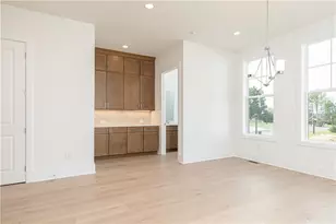 1125 Panorama Dr, Brookhaven, GA 30319 - Photo 7