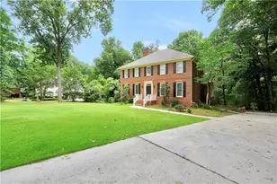 1180 SE Azalea Circle, Conyers, GA 30013 - Photo 3