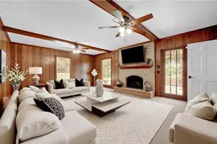 8180 Tynecastle Dr, Atlanta, GA 30350 - Photo 5