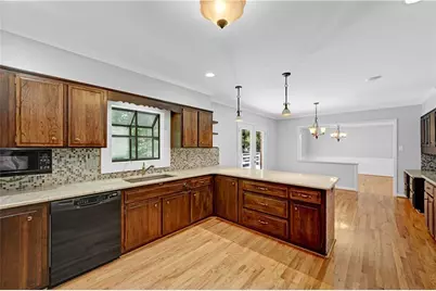 8180 Tynecastle Drive, Atlanta, GA 30350 - Photo 5