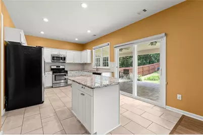 13624 Weycroft Circle, Alpharetta, GA 30004 - Photo 7