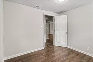 8154 Tudor Dr, Jonesboro, GA 30238 - Photo 21