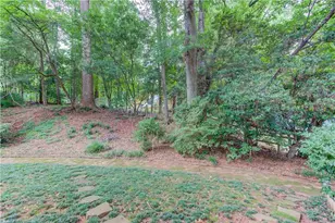 498 Candlewick Ln NW, Lilburn, GA 30047 - Photo 33