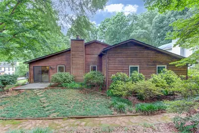 498 Candlewick Lane NW, Lilburn, GA 30047 - Photo 37