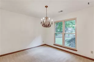 498 Candlewick Ln NW, Lilburn, GA 30047 - Photo 11