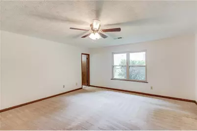 498 Candlewick Lane, Lilburn, GA 30047 - Photo 23