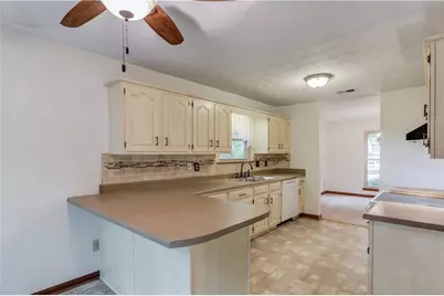 498 Candlewick Lane, Lilburn, GA 30047 - Photo 19