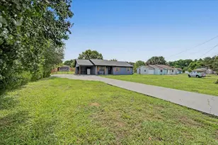 290 Erwin Hill Rd SE, Calhoun, GA 30701 - Photo 3