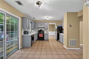 855 Underhill Ct, Buford, GA 30518 - Photo 9