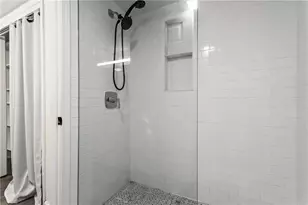 53 La Rue Pl NW, Atlanta, GA 30327 - Photo 11