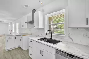 2256 Carey Dr SE, Atlanta, GA 30315 - Photo 9
