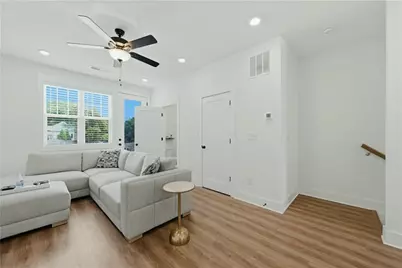 104 Mission Way SE, Atlanta, GA 30315 - Photo 9