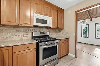 3162 Bluff Road, Marietta, GA 30062 - Photo 11