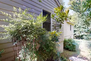 1674 Beacon Hill Blvd, Atlanta, GA 30329 - Photo 23