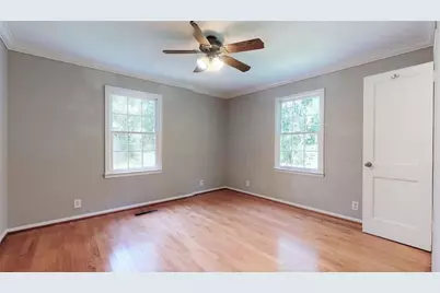 1674 Beacon Hill Boulevard, Atlanta, GA 30329 - Photo 47
