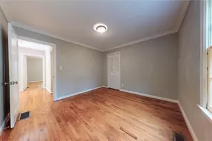1674 Beacon Hill Blvd, Atlanta, GA 30329 - Photo 9