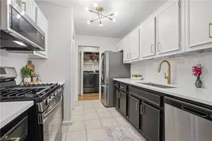 4013 Lake Pointe Cir, Roswell, GA 30075 - Photo 9