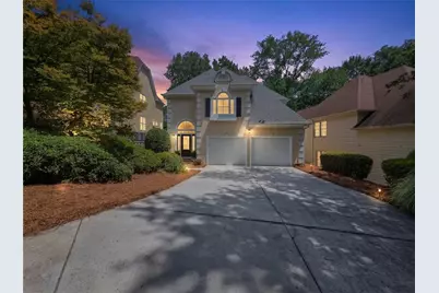 1056 Shady Valley Pl NE, Atlanta, GA 30324 - Photo 1
