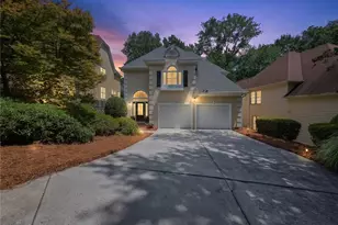 1056 Shady Valley Pl NE, Atlanta, GA 30324 - Photo 1