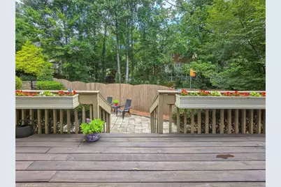 1056 Shady Valley Pl NE, Atlanta, GA 30324 - Photo 33