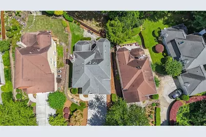 1056 Shady Valley Pl NE, Atlanta, GA 30324 - Photo 43