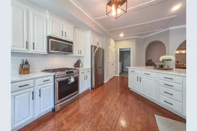 1056 Shady Valley Pl NE, Atlanta, GA 30324 - Photo 7
