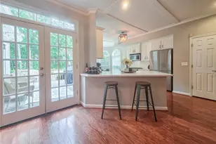 1056 Shady Valley Pl NE, Atlanta, GA 30324 - Photo 15