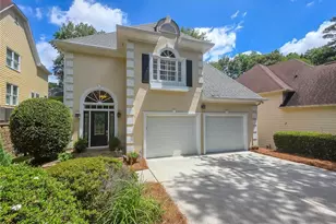 1056 Shady Valley Pl NE, Atlanta, GA 30324 - Photo 1