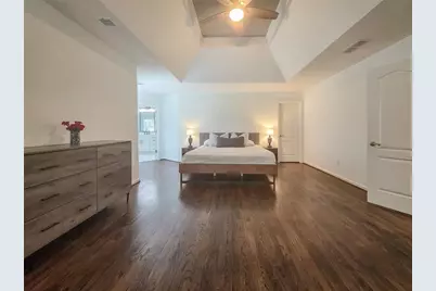 1056 Shady Valley Pl NE, Atlanta, GA 30324 - Photo 9