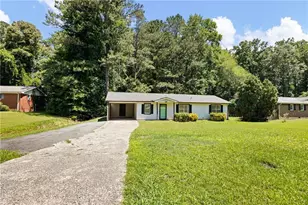 3370 Ridgecrest Dr, Powder Springs, GA 30127 - Photo 3