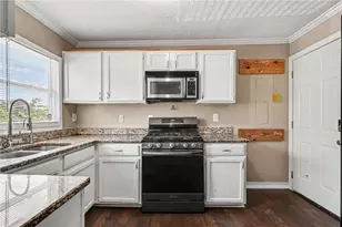 2663 Jewel St, Atlanta, GA 30344 - Photo 9