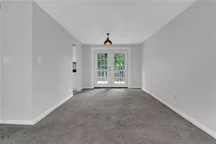 1885 Corduroy Ct, Lithonia, GA 30058 - Photo 9