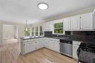 3230 Mary Dr, Marietta, GA 30066 - Photo 15