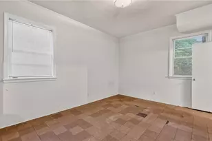 6885 Heathfield Dr, Atlanta, GA 30328 - Photo 29