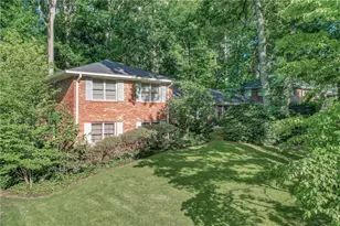6885 Heathfield Dr, Atlanta, GA 30328 - Photo 3