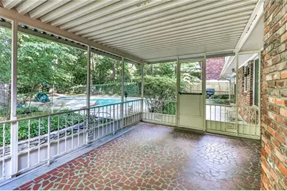 6885 Heathfield Drive, Atlanta, GA 30328 - Photo 37
