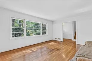 6885 Heathfield Dr, Atlanta, GA 30328 - Photo 7
