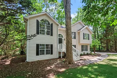 105 Creek View Drive, Hoschton, GA 30548 - Photo 3