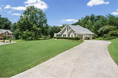 3940 Preston Oak Lane, Suwanee, GA 30024 - Photo 3
