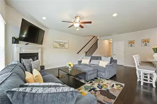 6126 Thorncrest Dr NW, Tucker, GA 30084 - Photo 9