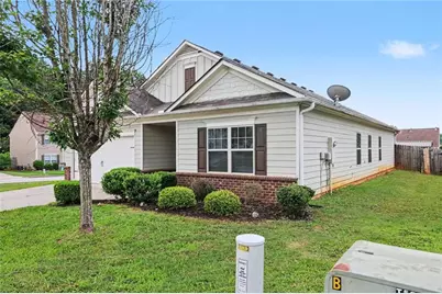 4205 Magnolia Place, Gainesville, GA 30504 - Photo 3