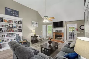 32 Country Meadow Way NW, Cartersville, GA 30121 - Photo 3