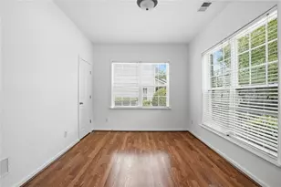 736 Pecan Knoll Dr, Marietta, GA 30008 - Photo 3