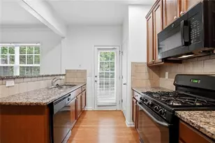 736 Pecan Knoll Dr, Marietta, GA 30008 - Photo 9