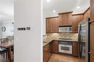 1147 Glenridge Pl, Atlanta, GA 30342 - Photo 13