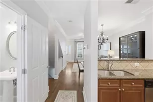 1147 Glenridge Pl, Atlanta, GA 30342 - Photo 15