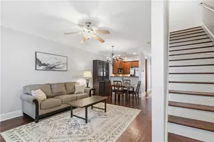 1147 Glenridge Pl, Atlanta, GA 30342 - Photo 5