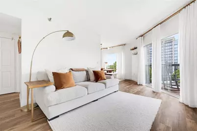 1 Biscayne Drive NW #802, Atlanta, GA 30309 - Photo 1