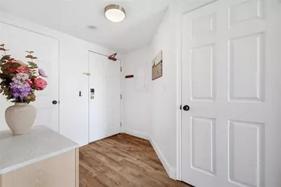 1 Biscayne Drive NW #802, Atlanta, GA 30309 - Photo 3