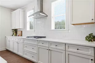 8110 Beryl Overlook, Gainesville, GA 30506 - Photo 3